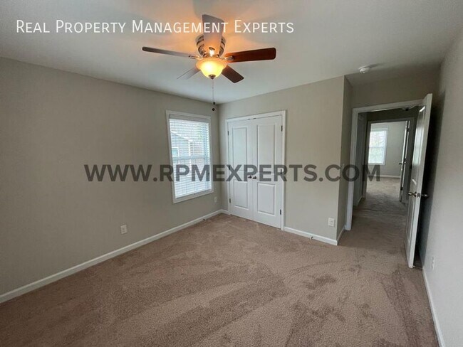 Building Photo - Magnificent 5 Bed / 3 Bath Home in Matthews