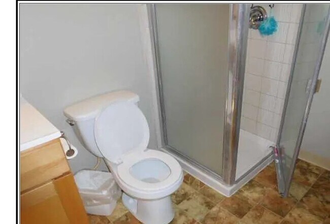 Building Photo - 251 Callan St