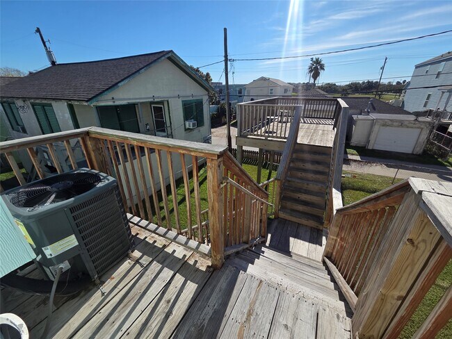 Building Photo - 5617 Avenue R 1/2