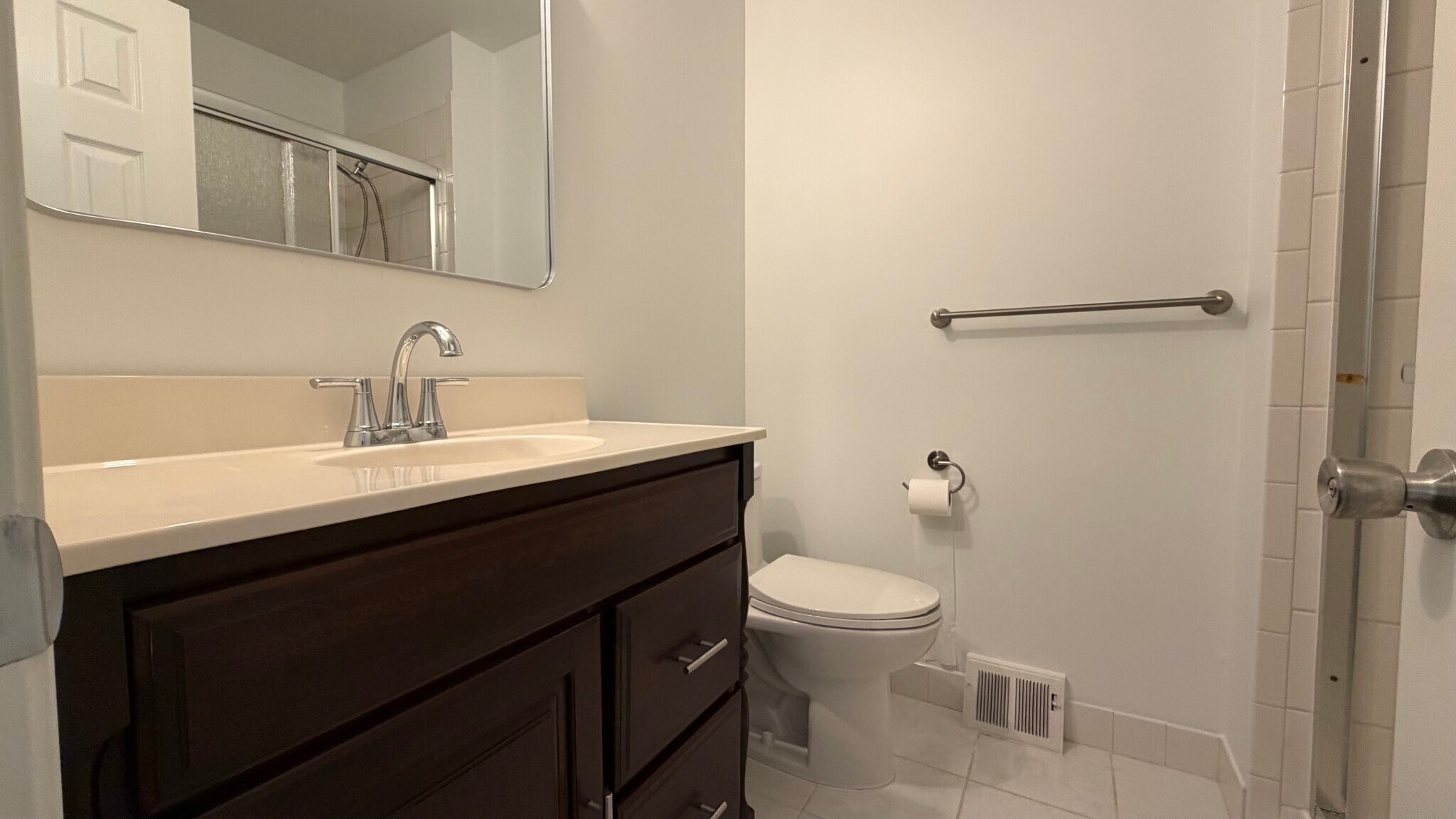 Building Photo - 4124 Salford Ct