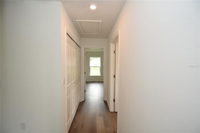 Building Photo - 14 Powder Ln