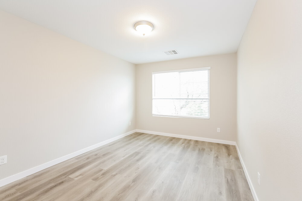 Building Photo - 7376 Cobbhan Dr