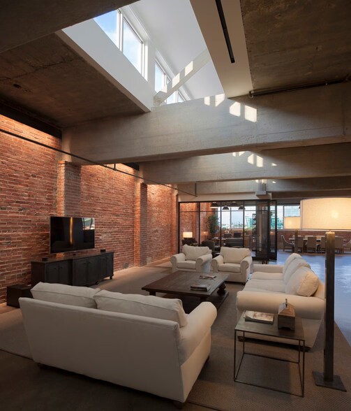 Building Photo - 1508 Grand Blvd