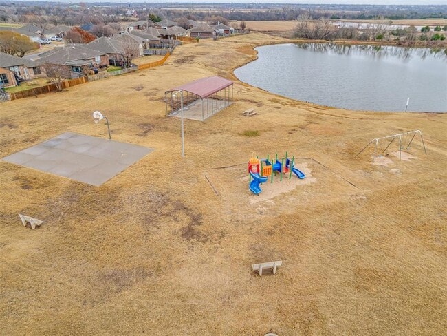 Building Photo - 2608 Southern Hills Dr