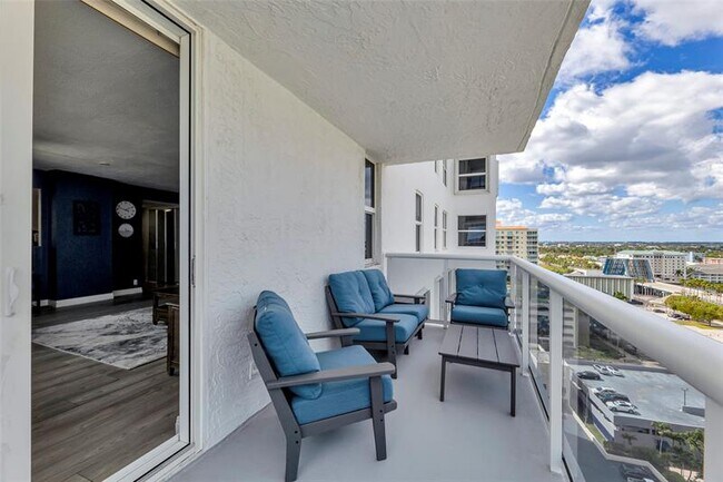 Building Photo - 3015 N Ocean Blvd