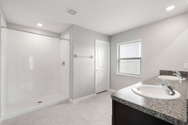 Building Photo - LIKE NEW Home for Rent in Creek Preserve!