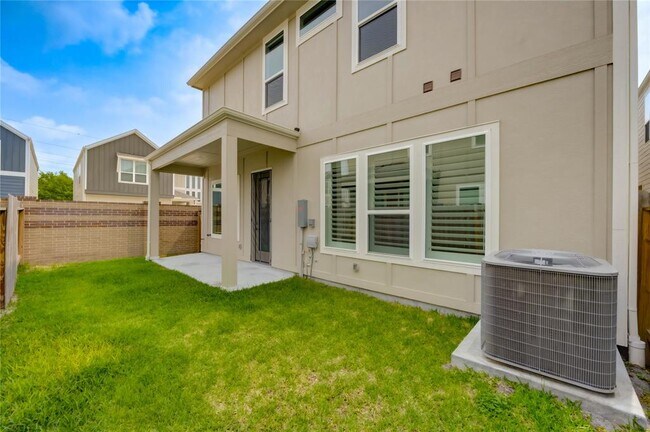 Building Photo - 4209 Colony Pines Ln