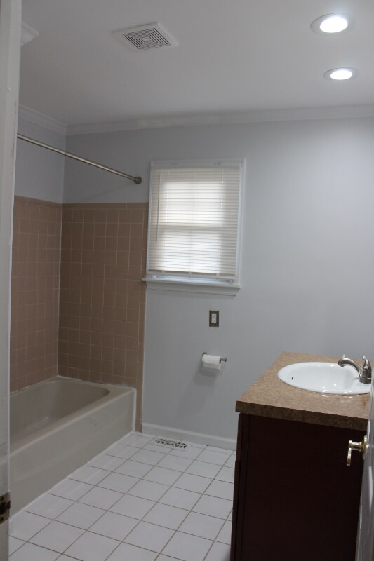 Building Photo - 7 Wisina Ct