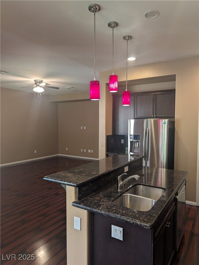 Building Photo - 6639 Rego Park Ct