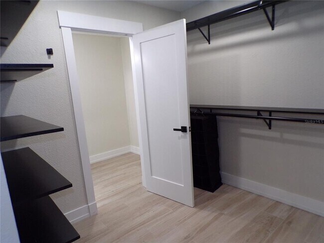 Building Photo - 510 Medici Ct