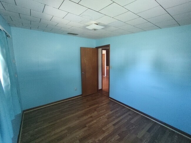 Building Photo - 7405 E Comanche Ave