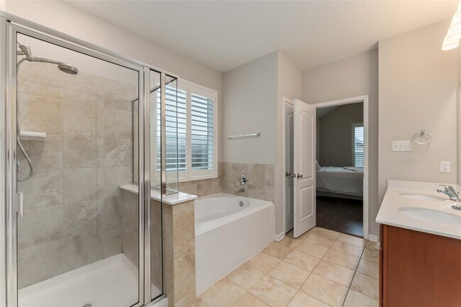 Building Photo - 5914 River Timber Trl