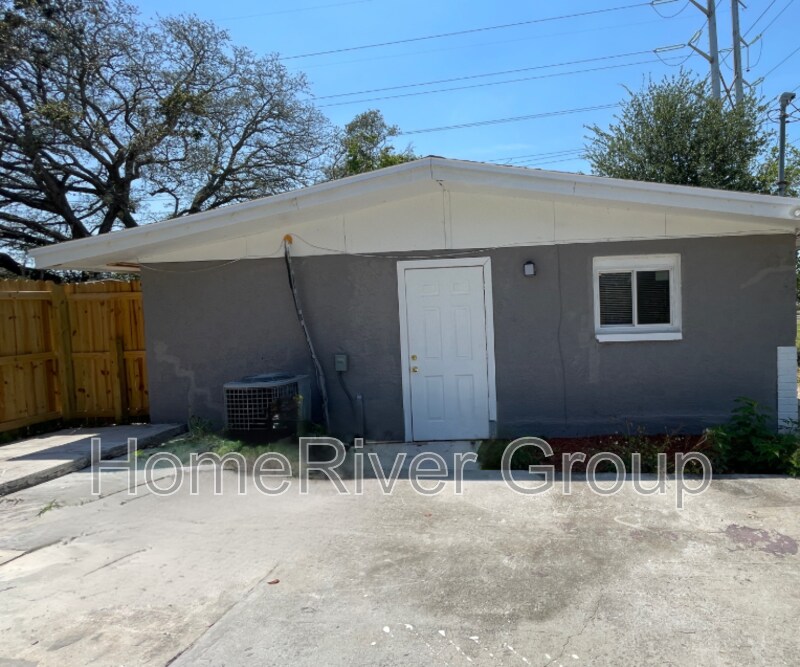 Building Photo - 605 S Disston Ave