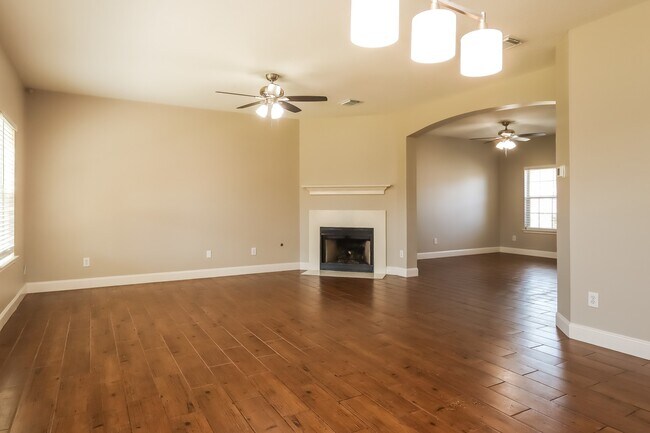Building Photo - 2523 Flycatcher Cove Dr