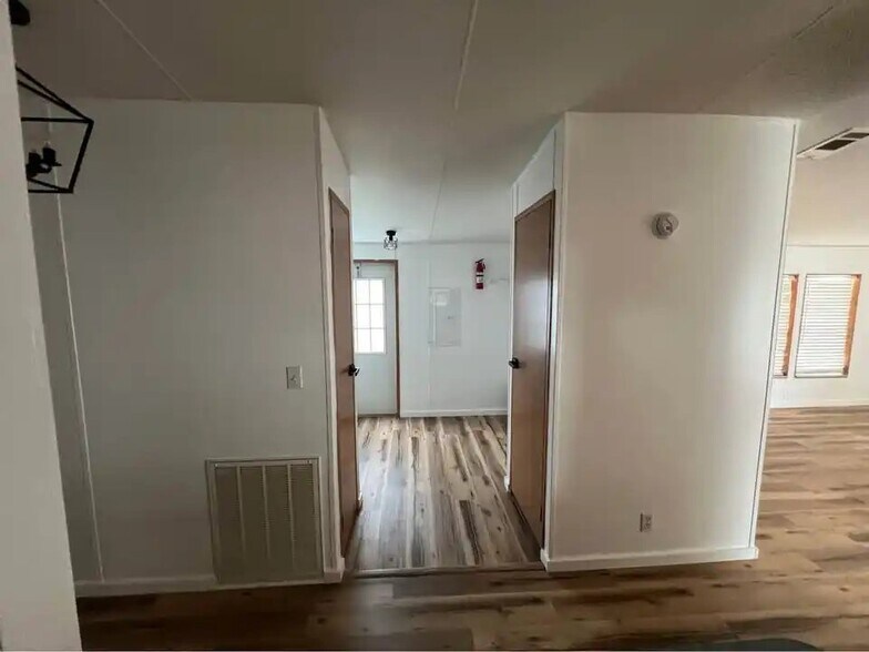 Building Photo - 239 Sweet Gum St