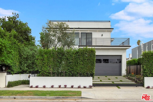 Building Photo - 444 Laurel Ave