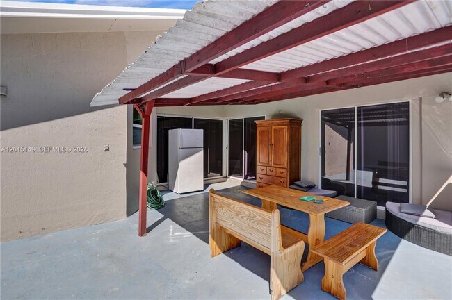 Building Photo - 11854 SW 210th St