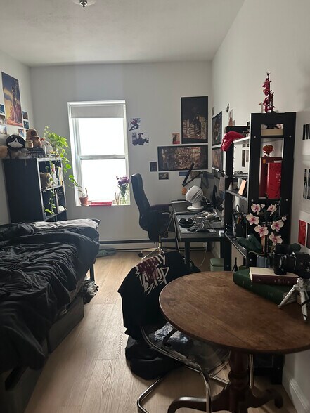 Building Photo - 111 Norway St