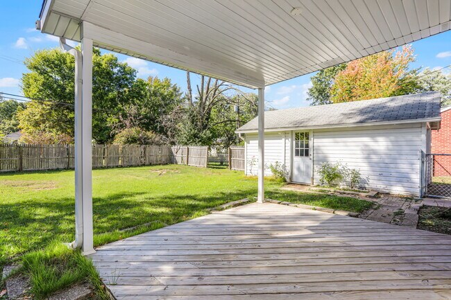 Building Photo - 1217 Grant Dr