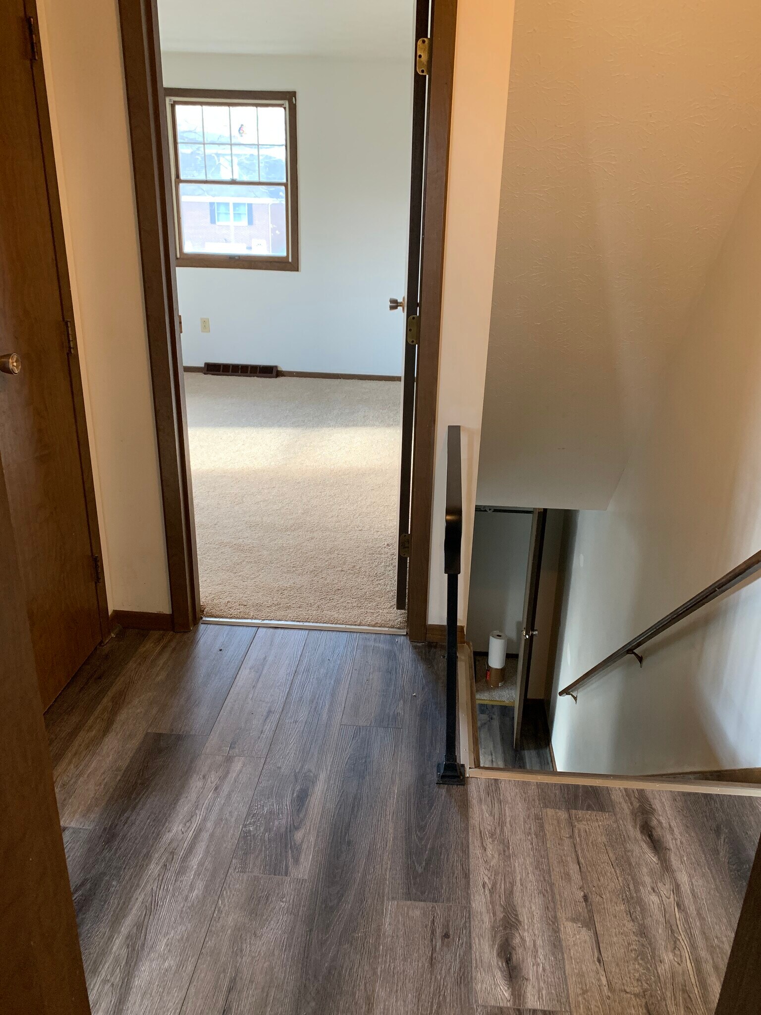 Building Photo - 7486 Seymour St NW