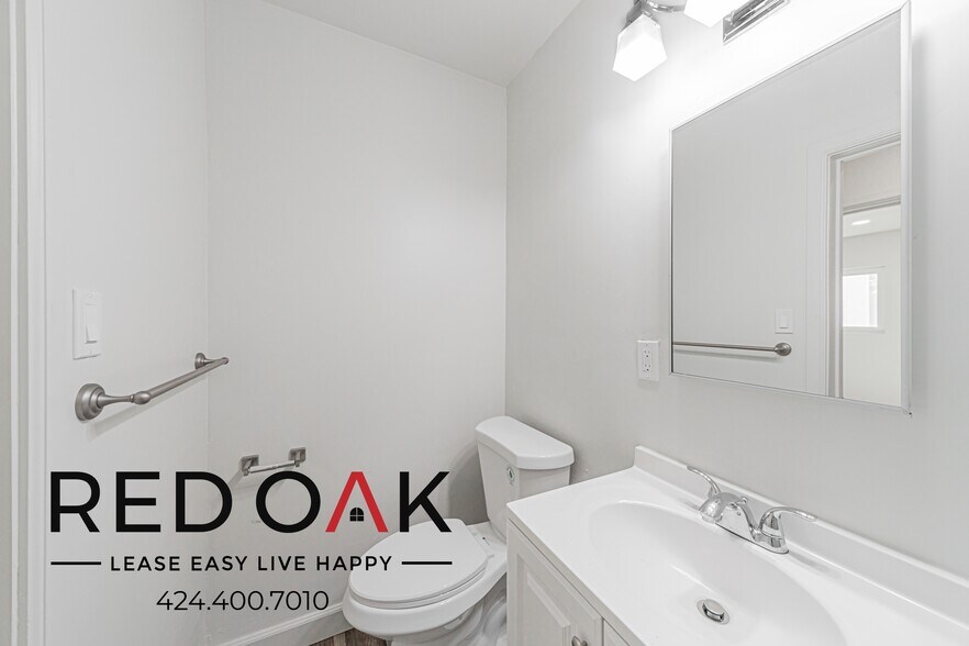Building Photo - 4240 S Centinela Ave
