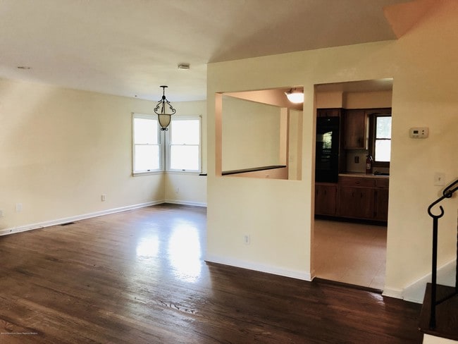 Building Photo - 108 Green Grove Rd