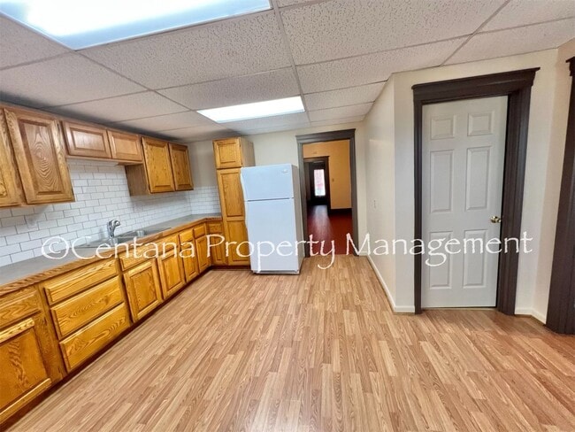 Building Photo - 3 bedroom apartment near Campus, Park St (...