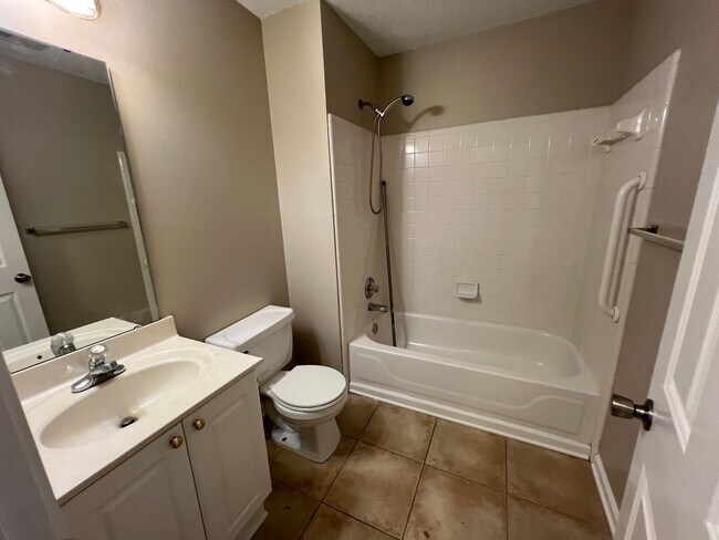Building Photo - 7706 Astoria Pl