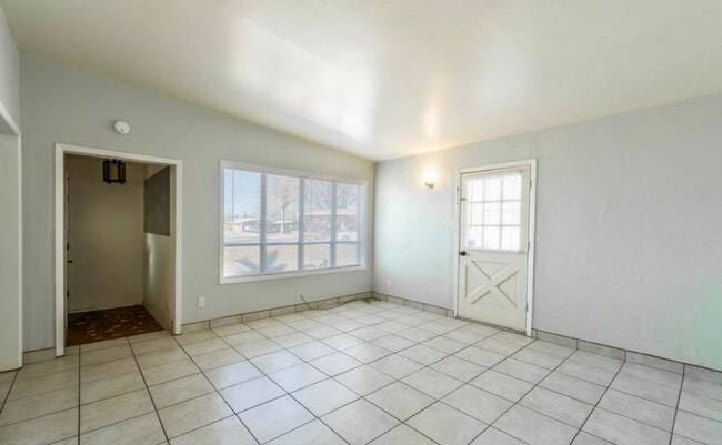 Building Photo - 1710 Betty Cir