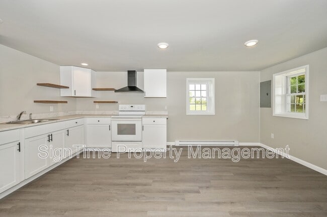 Building Photo - 15207 National Pike