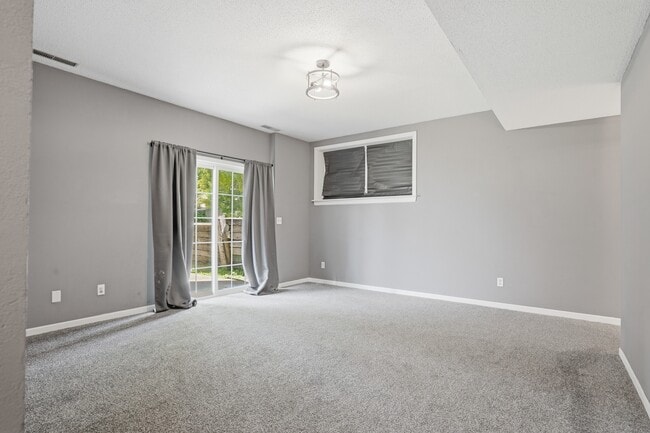 Building Photo - 2415 Catskill Ct