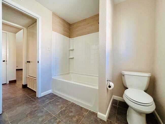 Building Photo - 11300 Maidenstone Dr