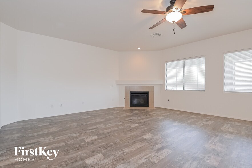 Building Photo - 11549 W Amber Stone Dr