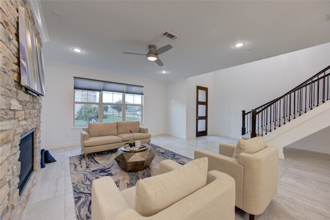 Building Photo - 13605 Teal Bluff Ln