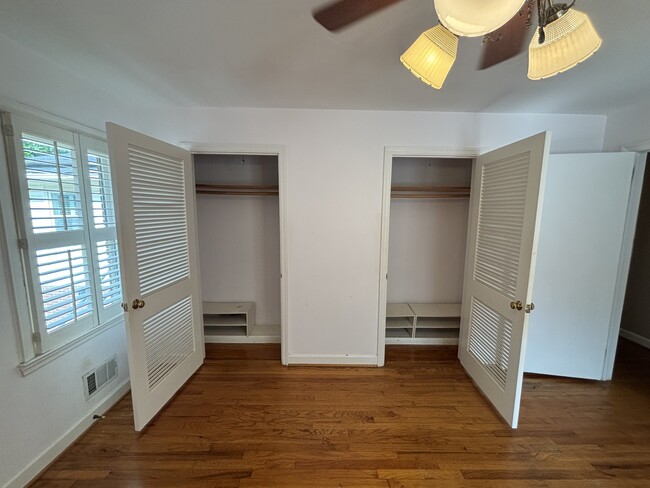 Building Photo - 726 Wisteria Dr
