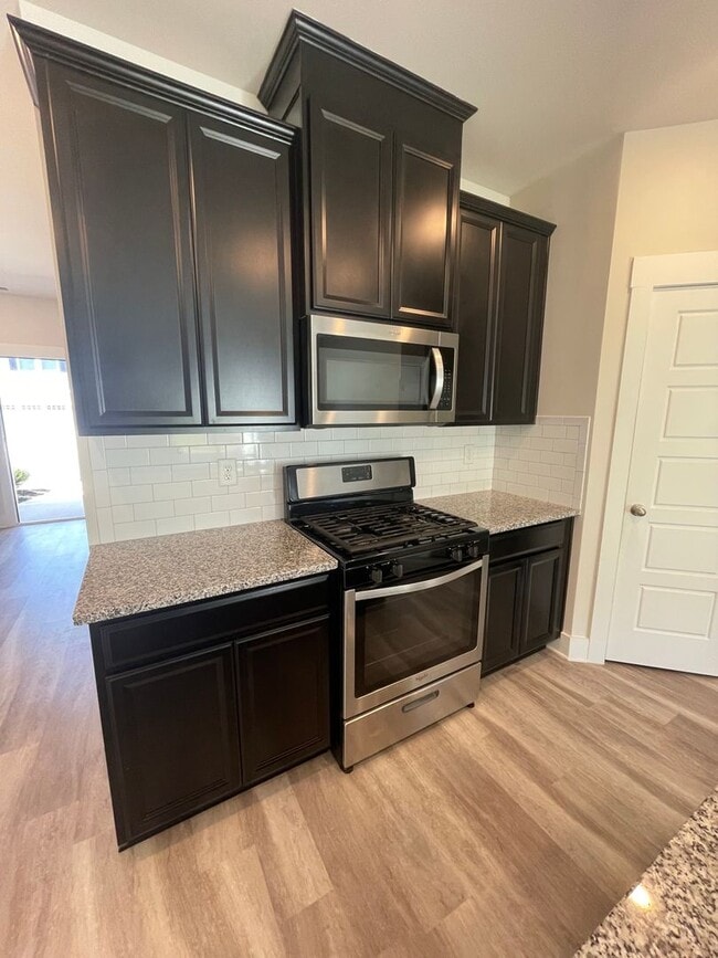 Building Photo - 3 Bedroom 2.5 Bathrooms In Greer Echo Ridge Community