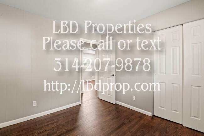 Building Photo - 490 St Marie St