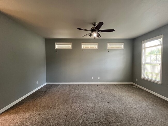 Building Photo - 2030 N Springland Pl