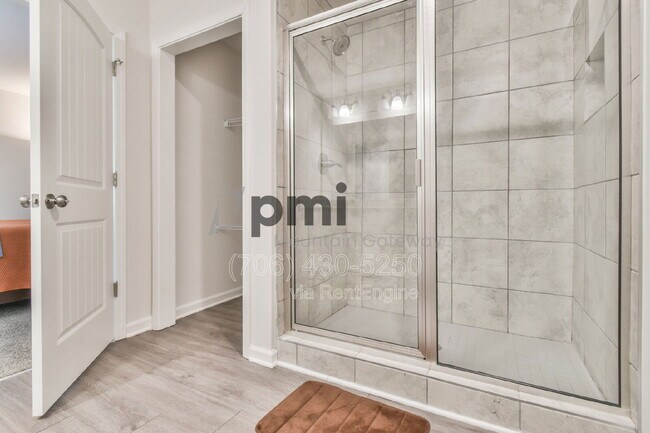 Building Photo - 6306 Pne Rdg Pt