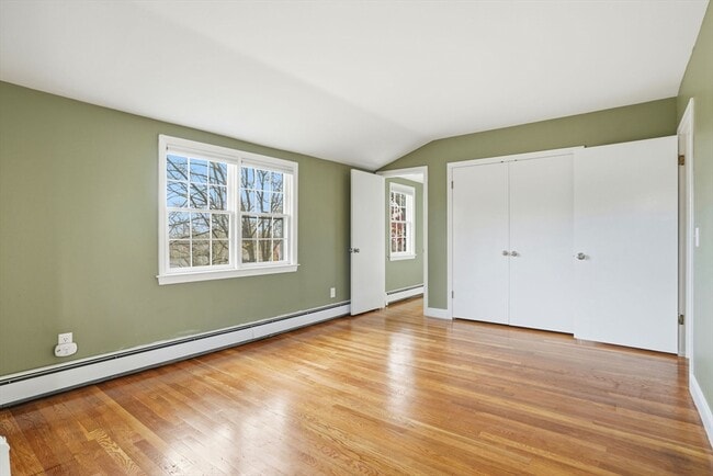 Building Photo - 49 Aberdeen Dr