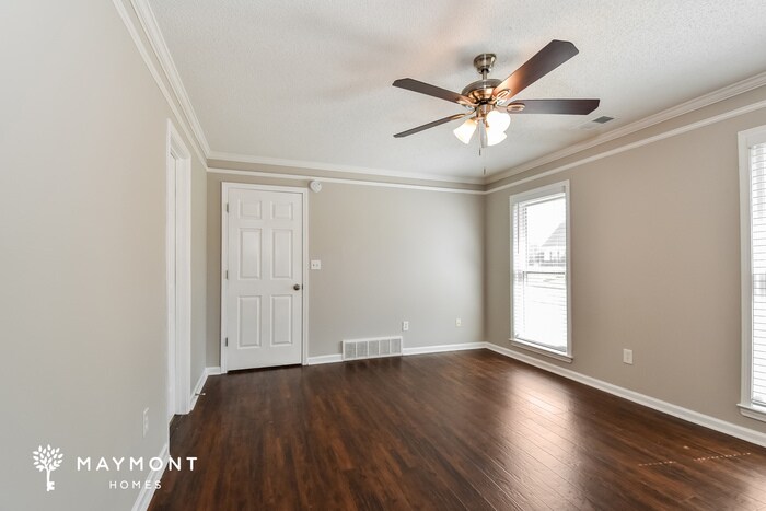 Building Photo - 7486 Hedgington Dr