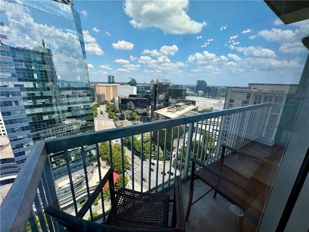 Building Photo - 3324 Peachtree Rd