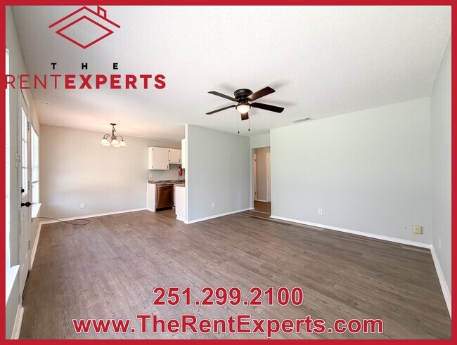 Building Photo - 784 Trailwood Dr E