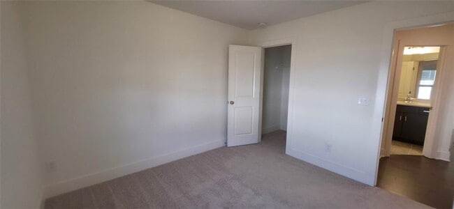 Building Photo - 81 Auburn Wds Dr