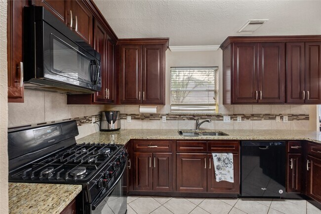 Building Photo - 2019 Whirlaway Dr