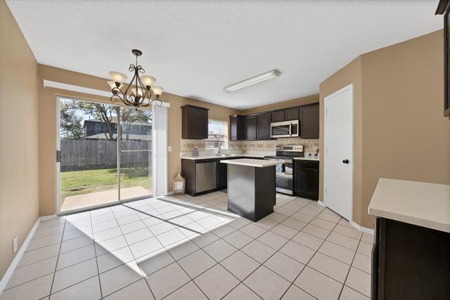 Building Photo - 115 Walnut Dr