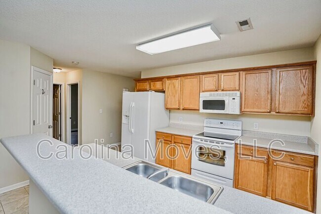 Building Photo - 524 Seays Crest Dr