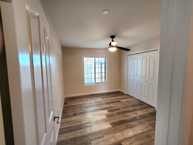 Building Photo - Tempe 4 Bedroom 3 Bath w/ Pool right near ASU!