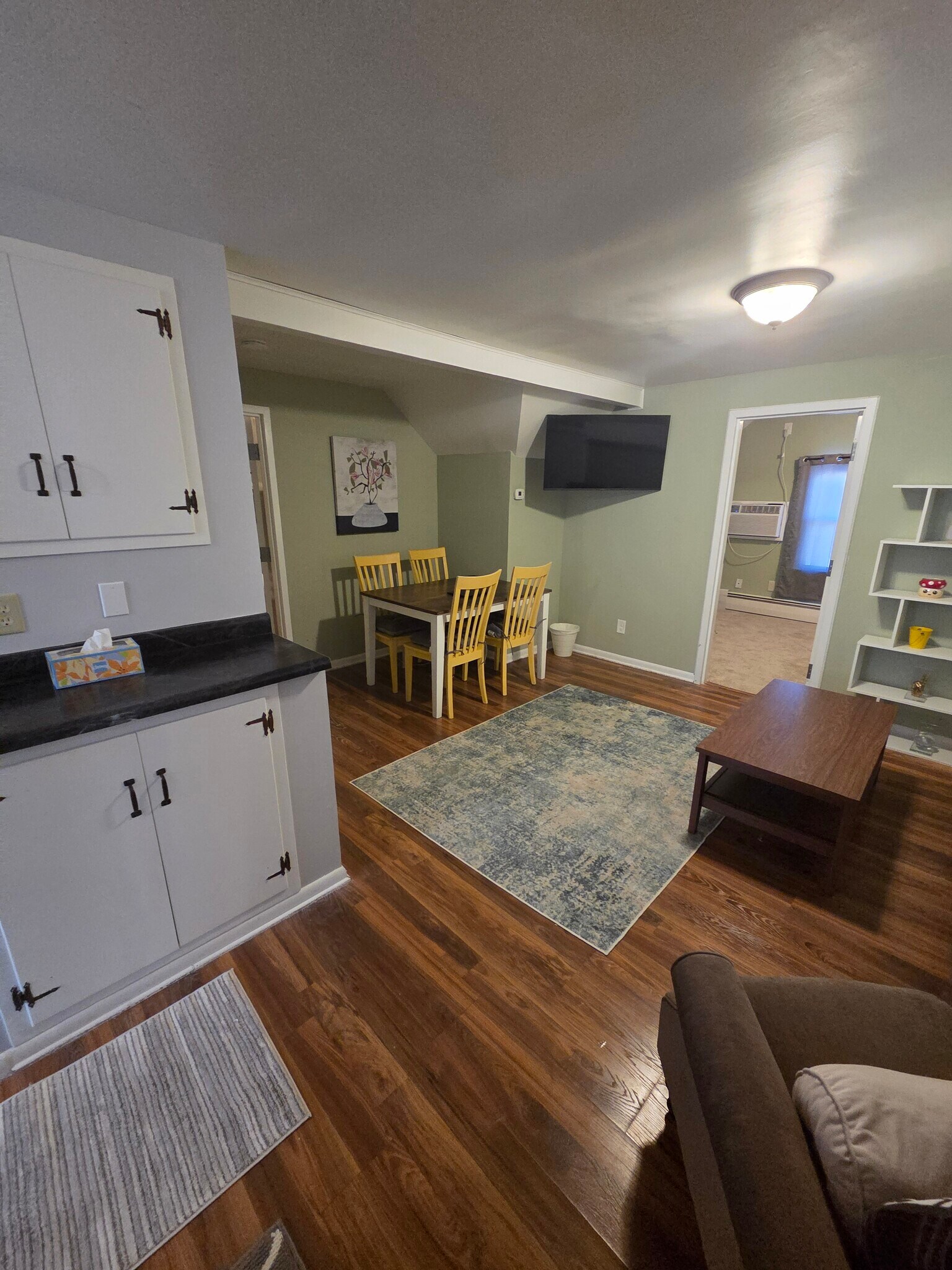 Building Photo - 335 Shakopee Ave E