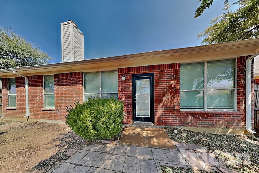 Building Photo - 6313 Downeast Dr